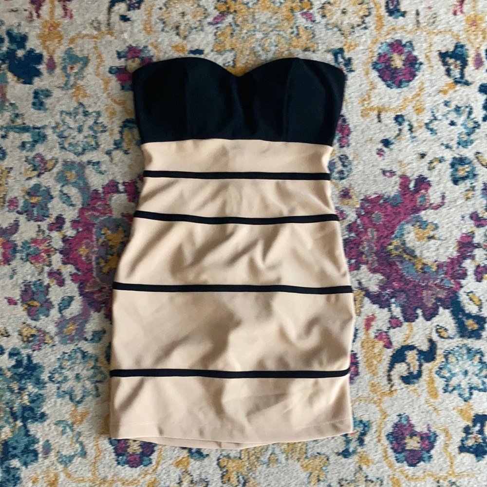 Lulu e. Bebe dress